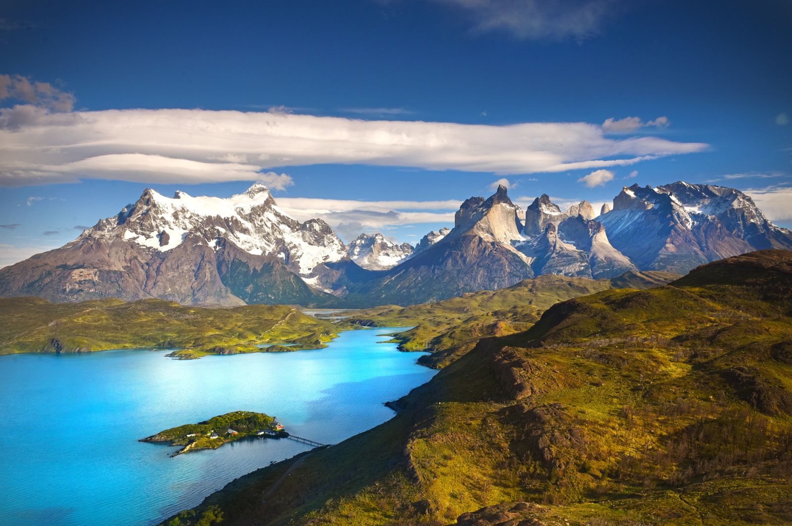 Lake Pehoe and the Cuernos del Paine in Torres del Paine National Park